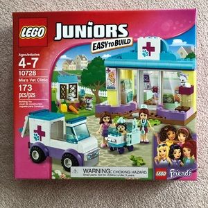 NIP Lego Junior Mia’s Vet Clinic